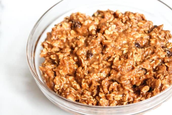 Gesunde Haferflocken-Cookies mit Schokostückchen