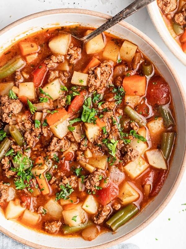 Gesunde Hamburger-Suppe, herzhaft und leicht zuzubereiten, beliebt bei Erwachsenen und Kindern