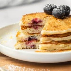 Rezeptbild: Zitronen-Blaubeer-Pfannkuchen