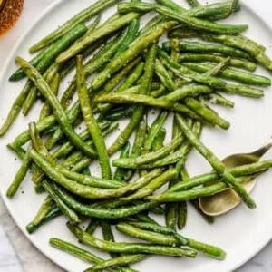 **Gefrorene Grüne Bohnen aus der Heißluftfritteuse** 7 Rezeptbild für grüne Bohnen aus der Heißluftfritteuse