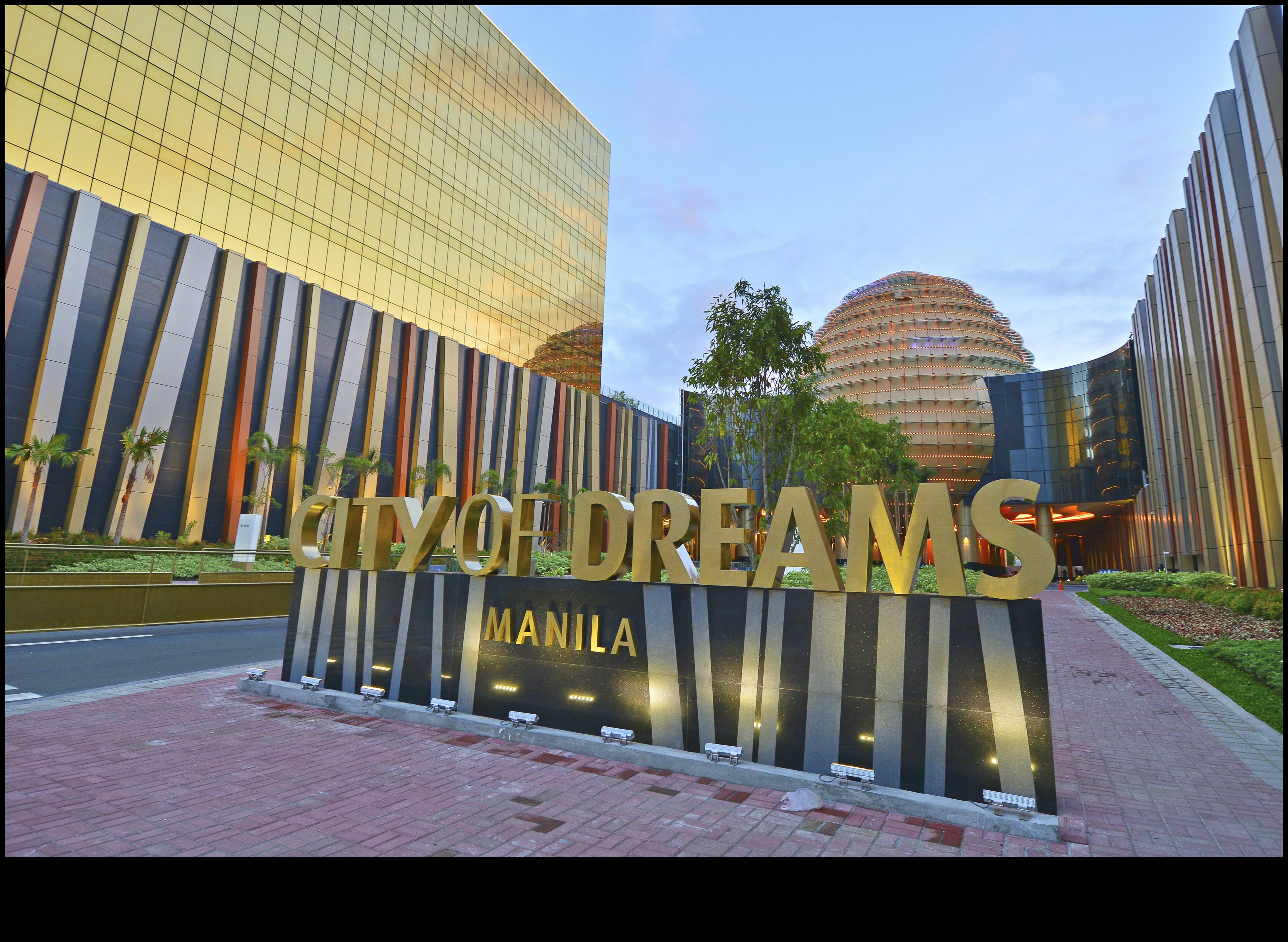 Peisaje stradale: bătăile inimii vieții orașului