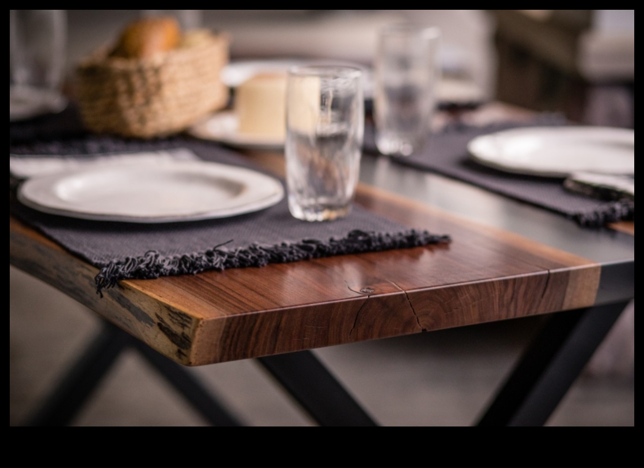 Prelucrarea lemnului cu margine live: crearea de modele organice și unice