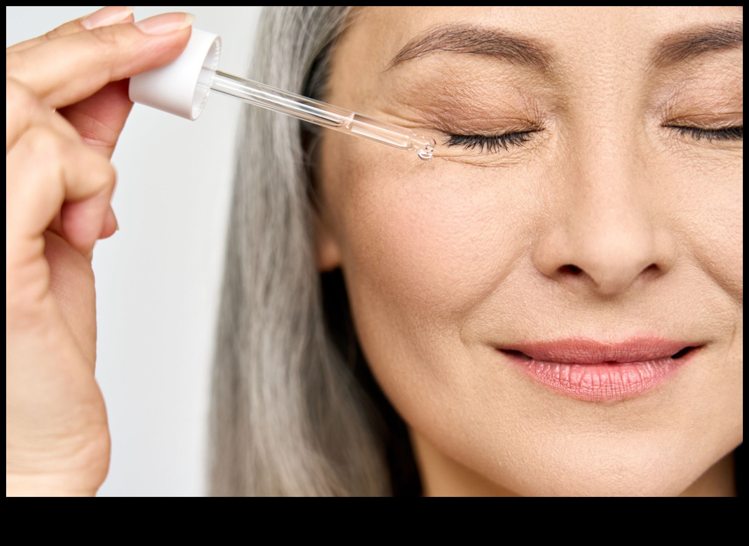 De la străluciri tinerești la machiaj natural fără radiație pentru fiecare etapă a vieții 3 De la străluciri tinerești la radiație fără vârstă: machiaj natural pentru fiecare etapă a vieții