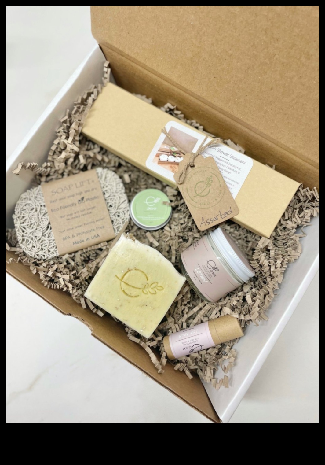 Eco-chic Explorer Cadouri durabile pentru inima ei verde 3 Explorer eco-chic: Cadouri durabile pentru inima ei verde