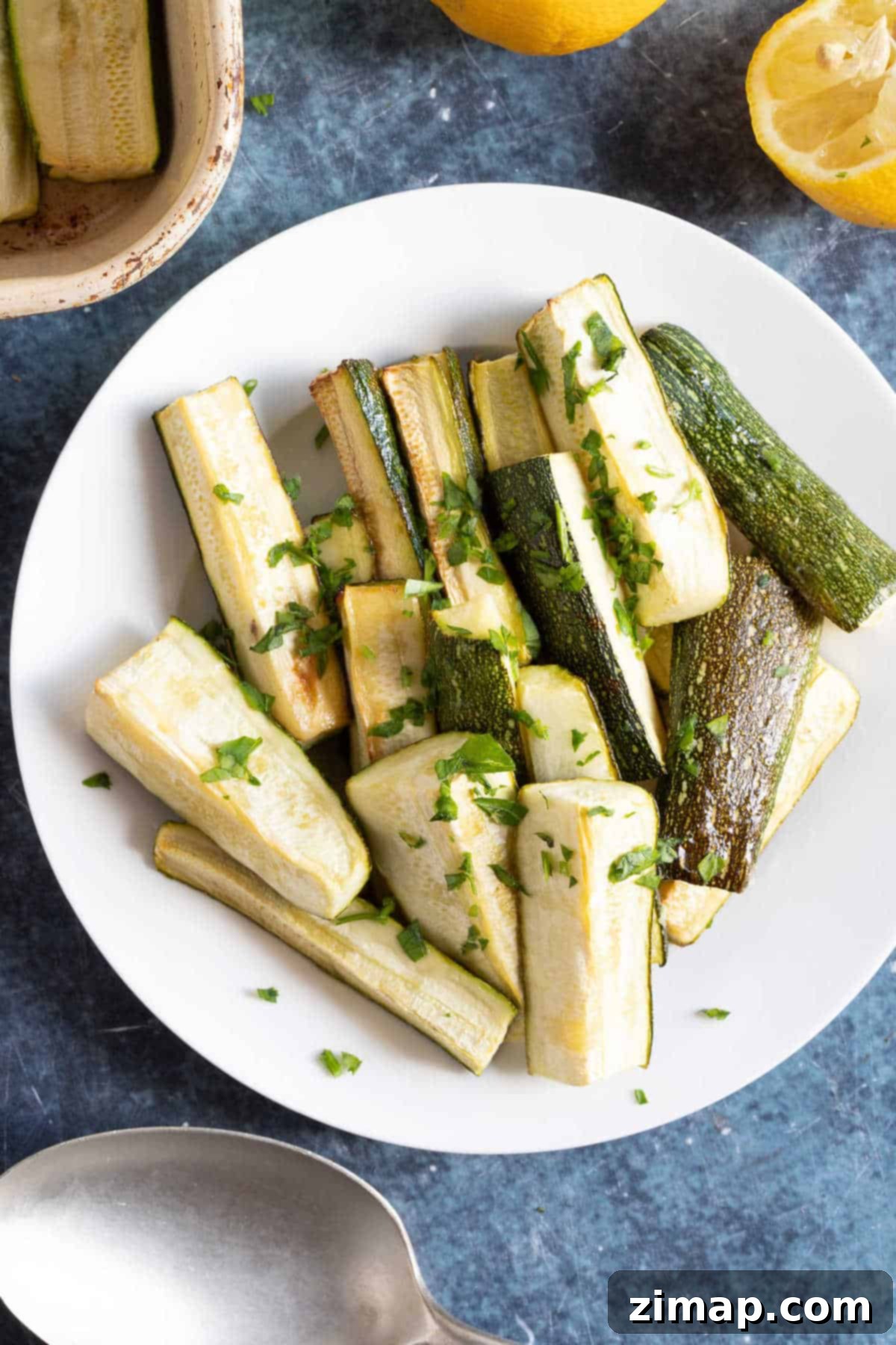 Κολοκυθάκια Φούρνου με Λεμόνι και Σκόρδο 2 Roast courgettes with lemon and garlic.