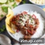 Εύκολο Τσίλι κον Κάρνε Αργού Μαγειρέματος Χωρίς Σοτάρισμα 9 Ένα μπολ με τσίλι κον Κάρνε.