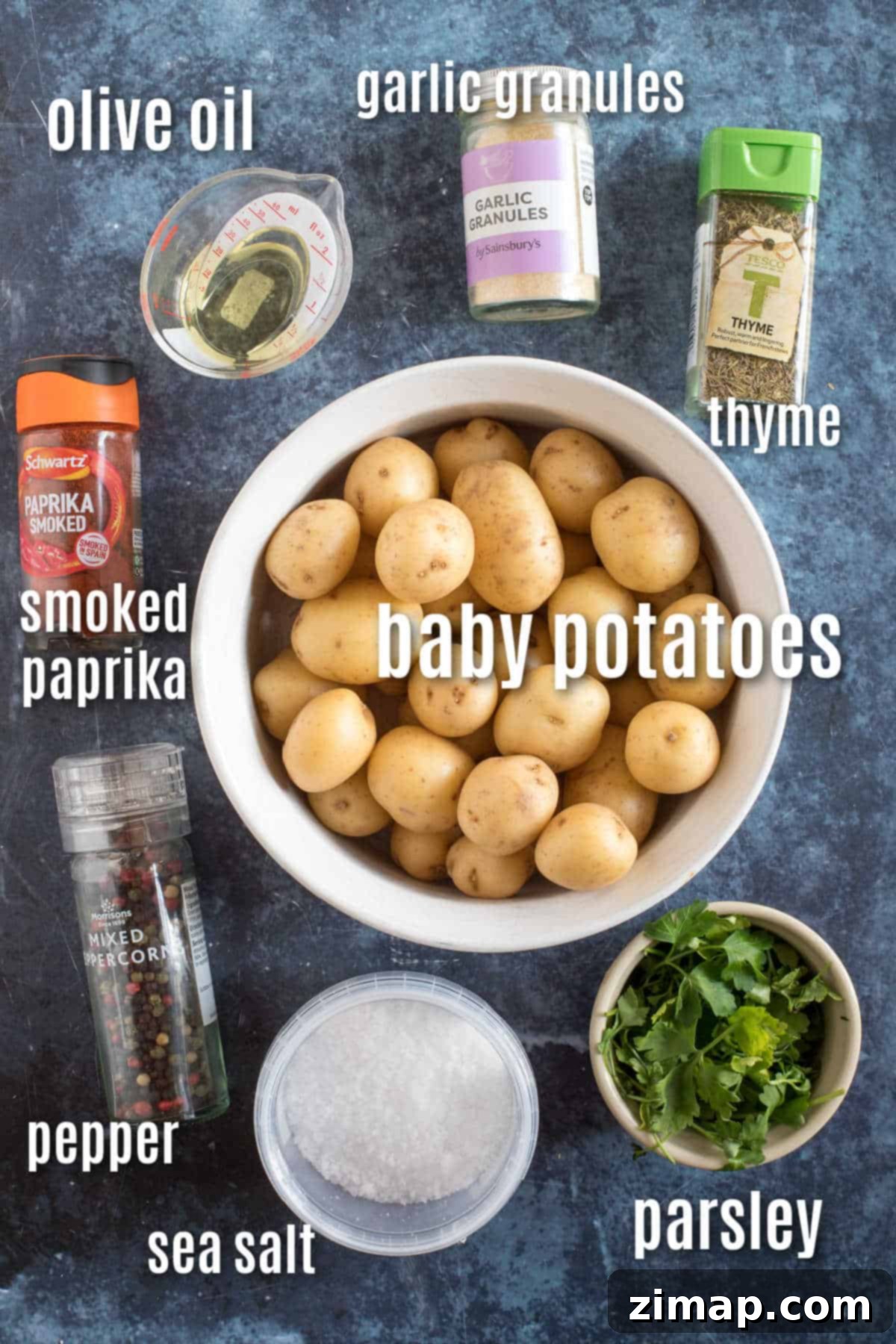 Εύκολες Πατατούλες Φούρνου 3 Ingredients to make baby roast potatoes.