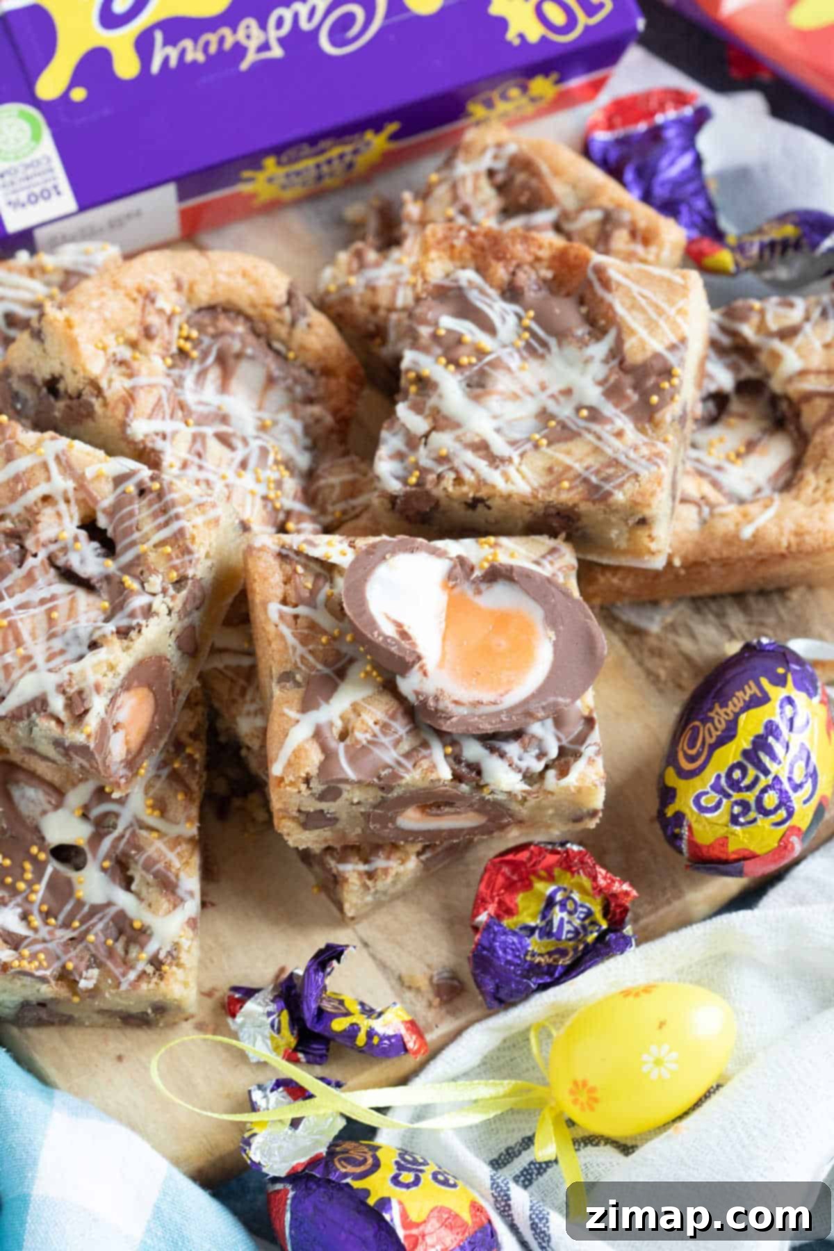 Εύκολα Μπλοντις με Αυγά Cadbury Κρέμας 8 Μπάρες blondie με αυγά Cadbury Creme.