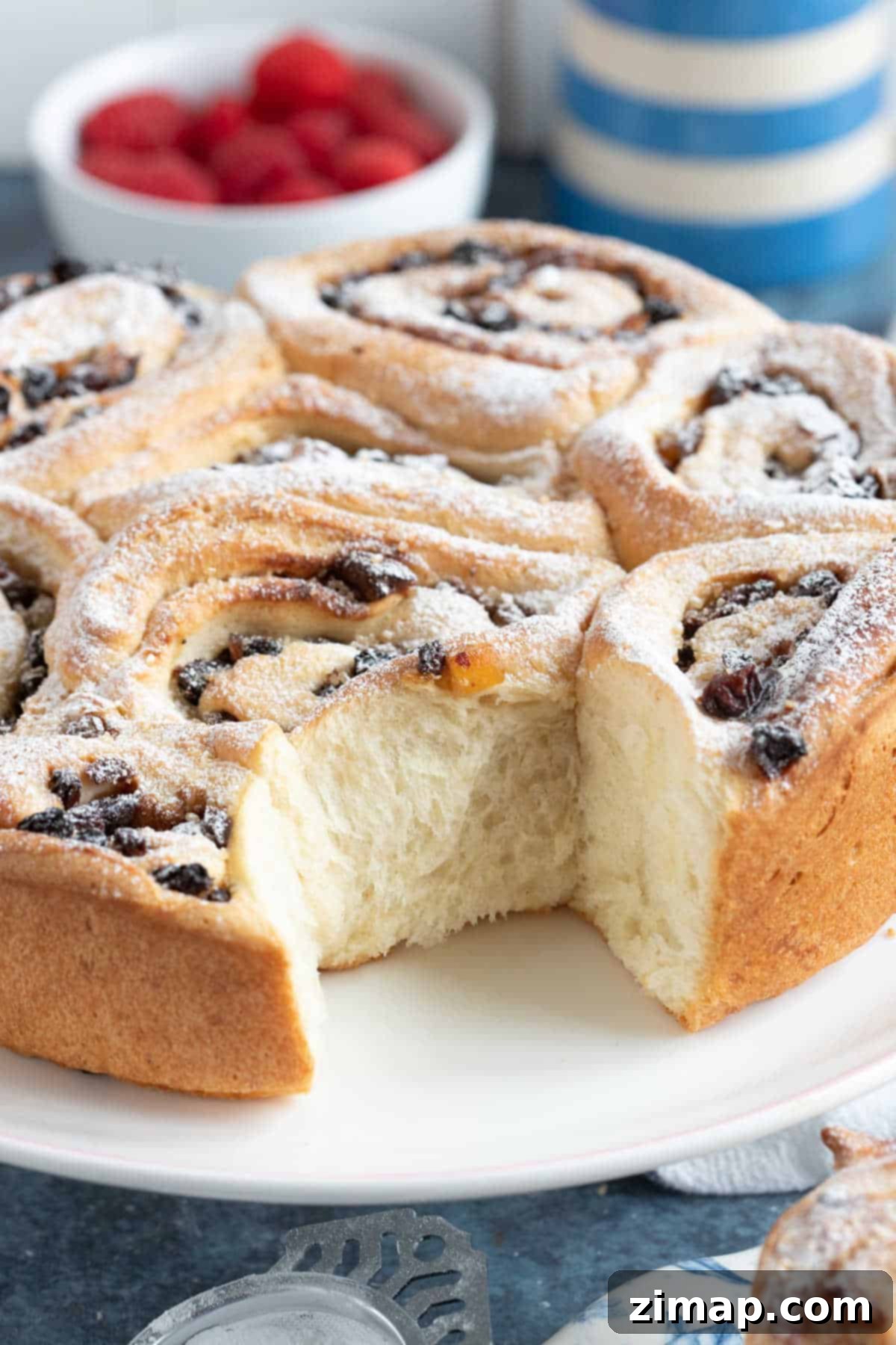Λαρδοκέικ χωρίς κόπο 2 Lardy cake σε βάση για κέικ.