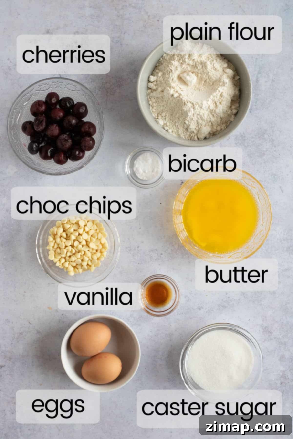 Εύκολα Μάφινς Λευκής Σοκολάτας με Κεράσια 4 Ingredients for cherry muffins.