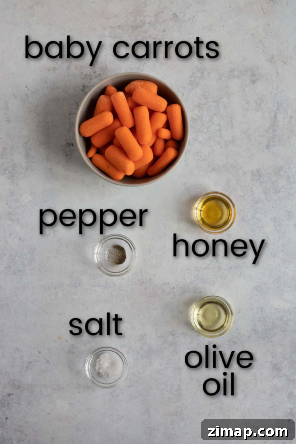 Μελωμένα Ψητά Μωροκαρότα σε Φριτέζα Αέρος 3 Ingredients for air fryer carrots.