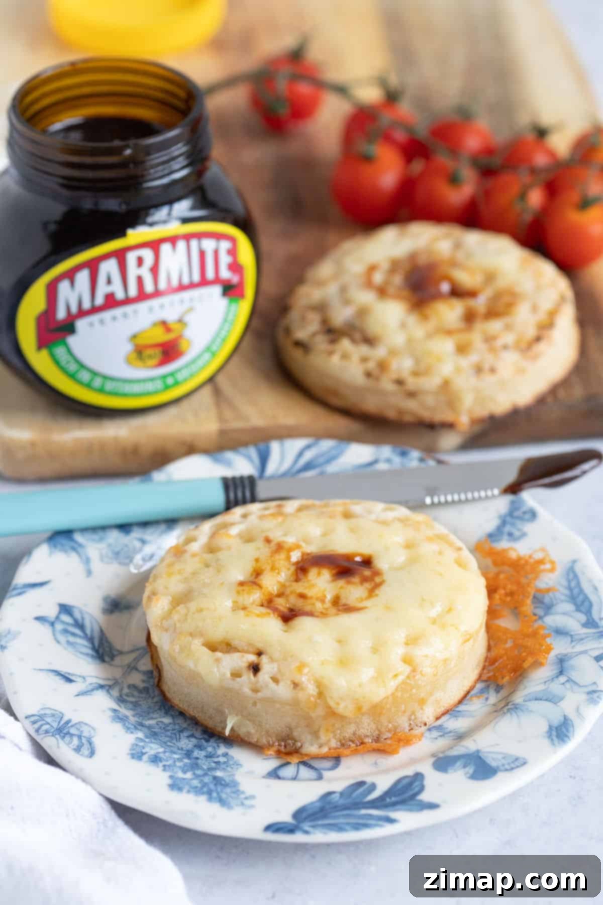 Τυροτηγανίτες από Φριτέζα Αέρος 6 Crumpet στη φριτέζα αέρος με λιωμένο τυρί και marmite.