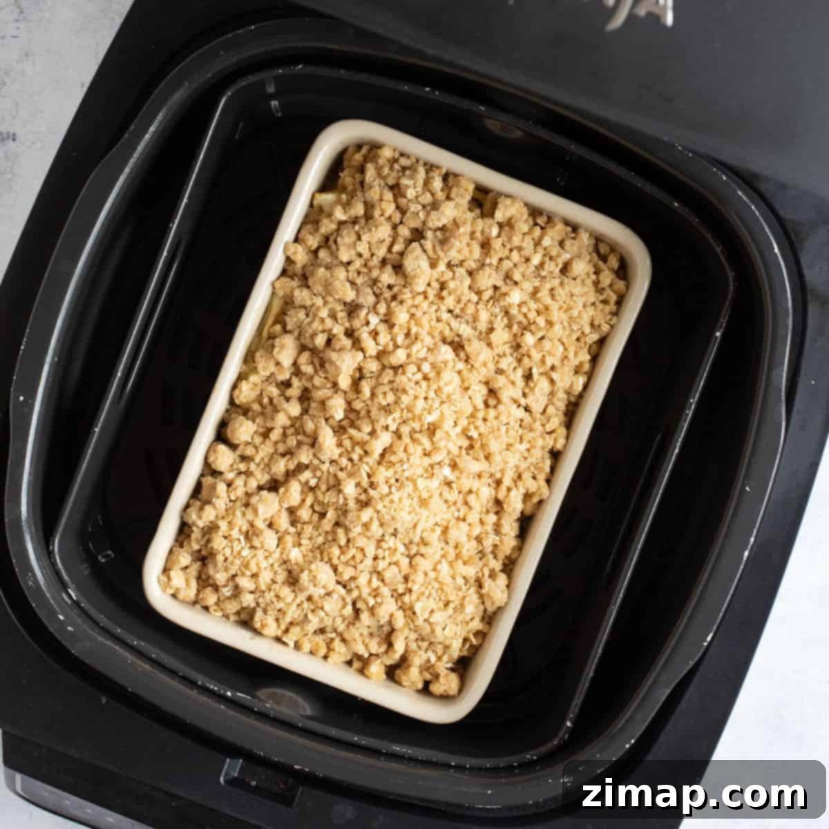 Εύκολο Κράμπλ Μήλου στο Air Fryer 7 Apple crumble σε φριτέζα αέρος.