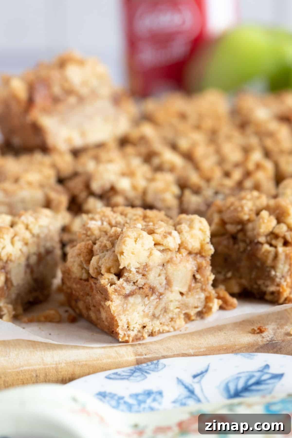 Μπάρες Μήλου και Biscoff Τριφτές 7 Μια μπάρα μηλόπιτας Biscoff.