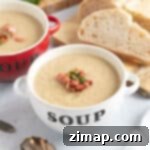 Εύκολη Σούπα Σελερόριζας και Μπέικον 10 Σούπα σελινόριζας και μπέικον σε λευκό μπολ.