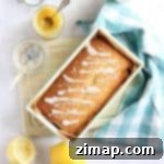 Συνταγή για Κέικ Φρατζόλα με Λεμονόκρεμα 6 Κέικ Φραντζόλας με Κρέμα Λεμονιού σε δίσκο, έτοιμο για κοπή.
