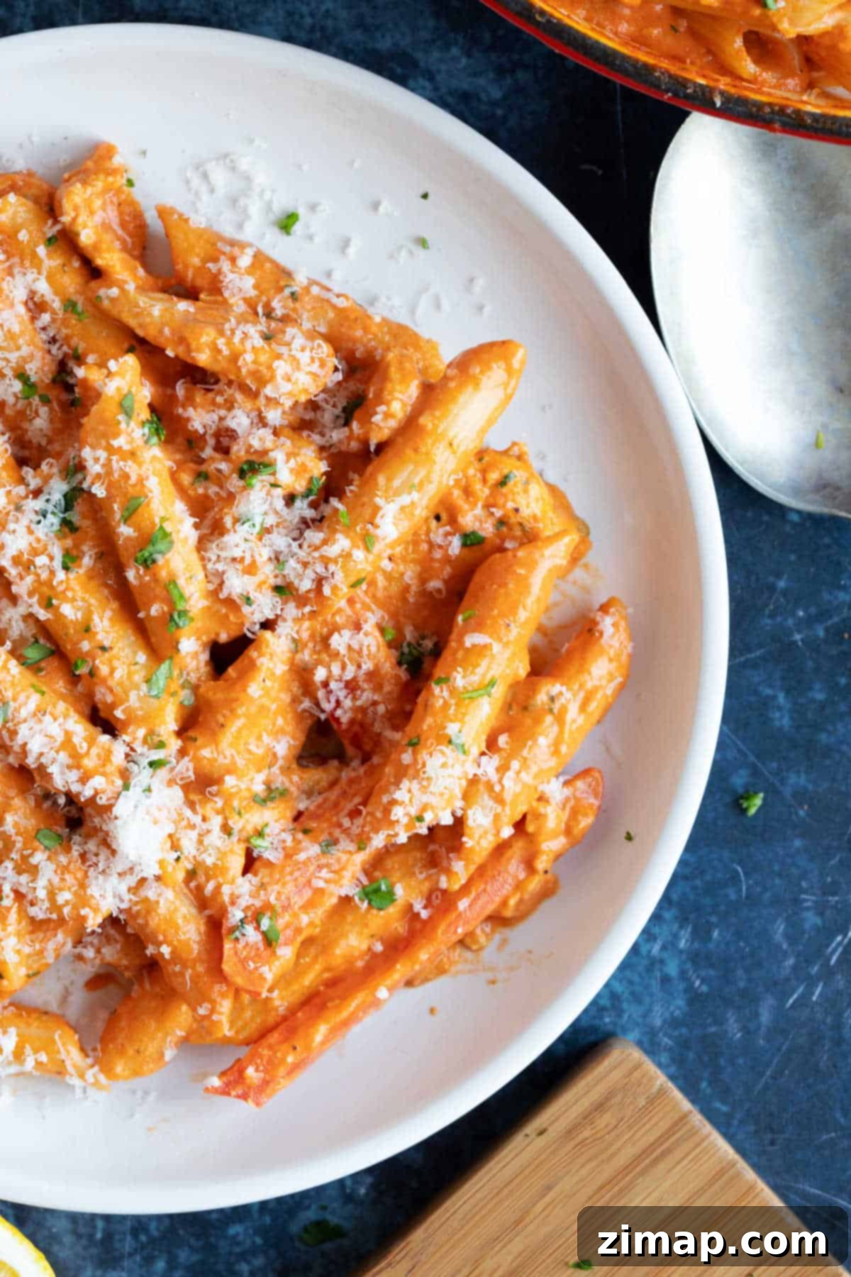 Εύκολα Κατζούν Ζυμαρικά Κοτόπουλου 5 A plate of Cajun chicken pasta.