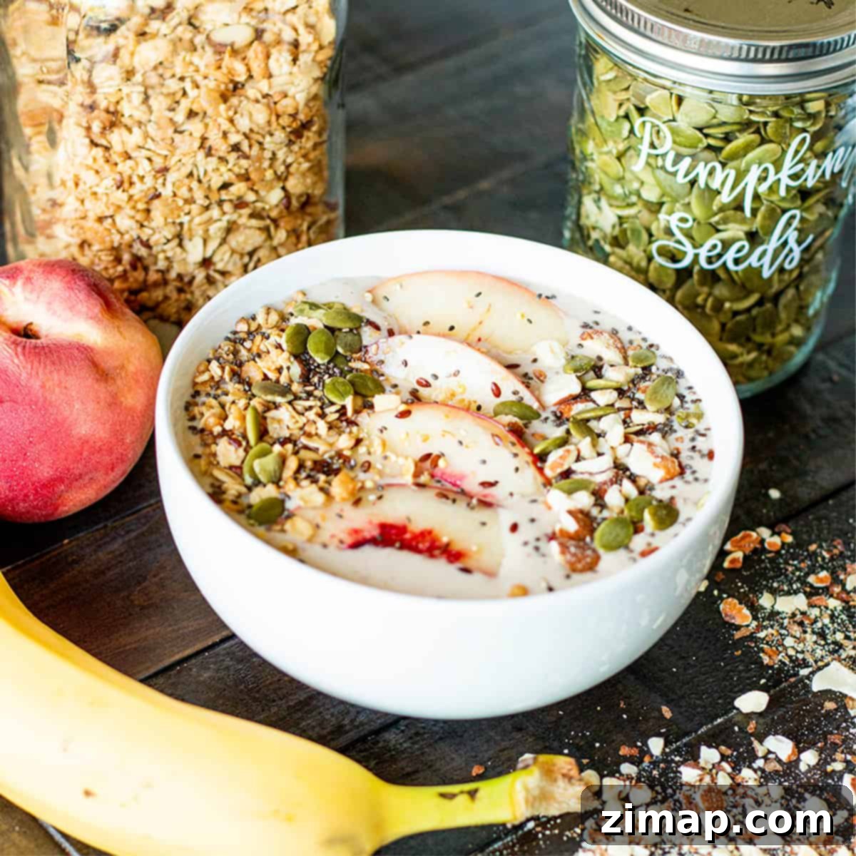 Σμούθι Μπολ με Ροδάκινο και Μπανάνα 2 Μπολ με smoothie ροδάκινο-μπανάνα, με ξηρούς καρπούς, granola και φρέσκα ροδάκινα.